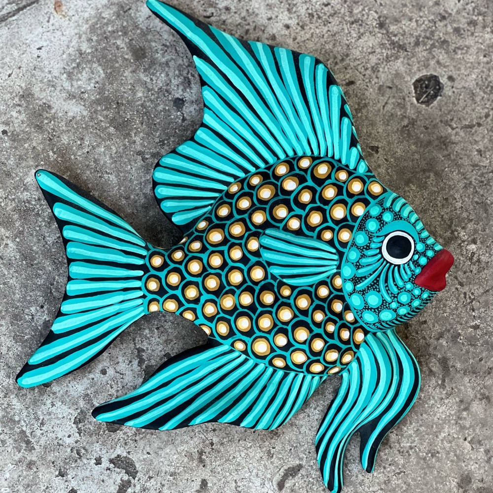 Colorful Fish Wall Decor - Picture 4 of 4